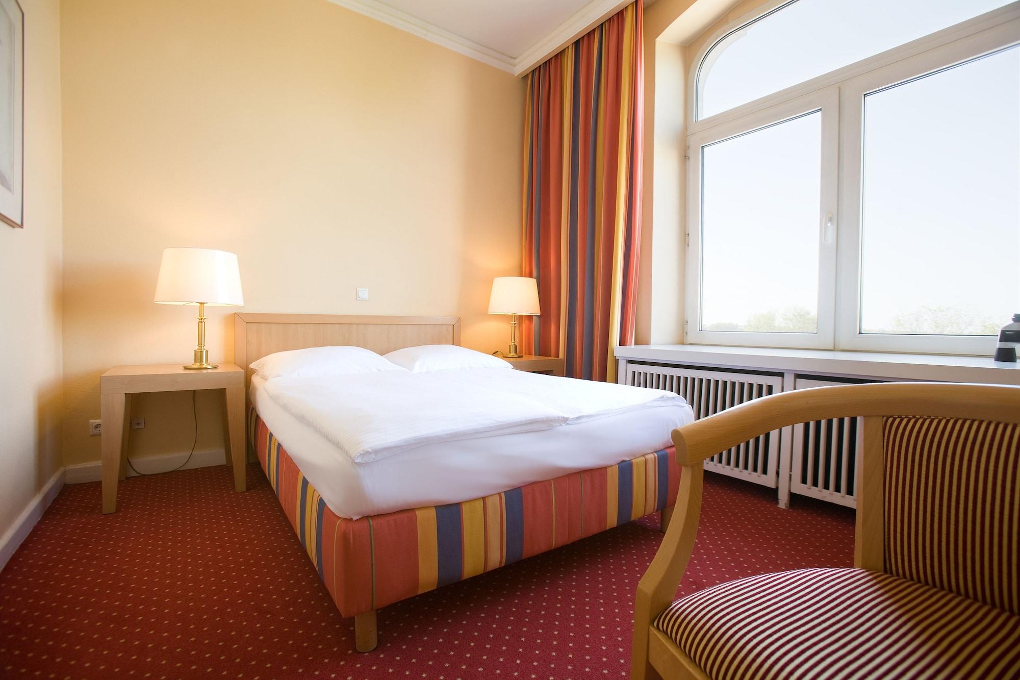 Relexa Hotel Bellevue An Der Alster Hamburg Rom bilde